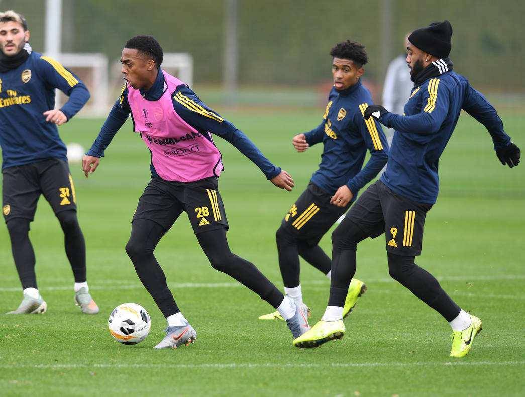 NG体育- 关键战深圳男篮调整名单以备葡超，更衣室发声环节打磨，赛场秩序良好，官宣口径保持一致