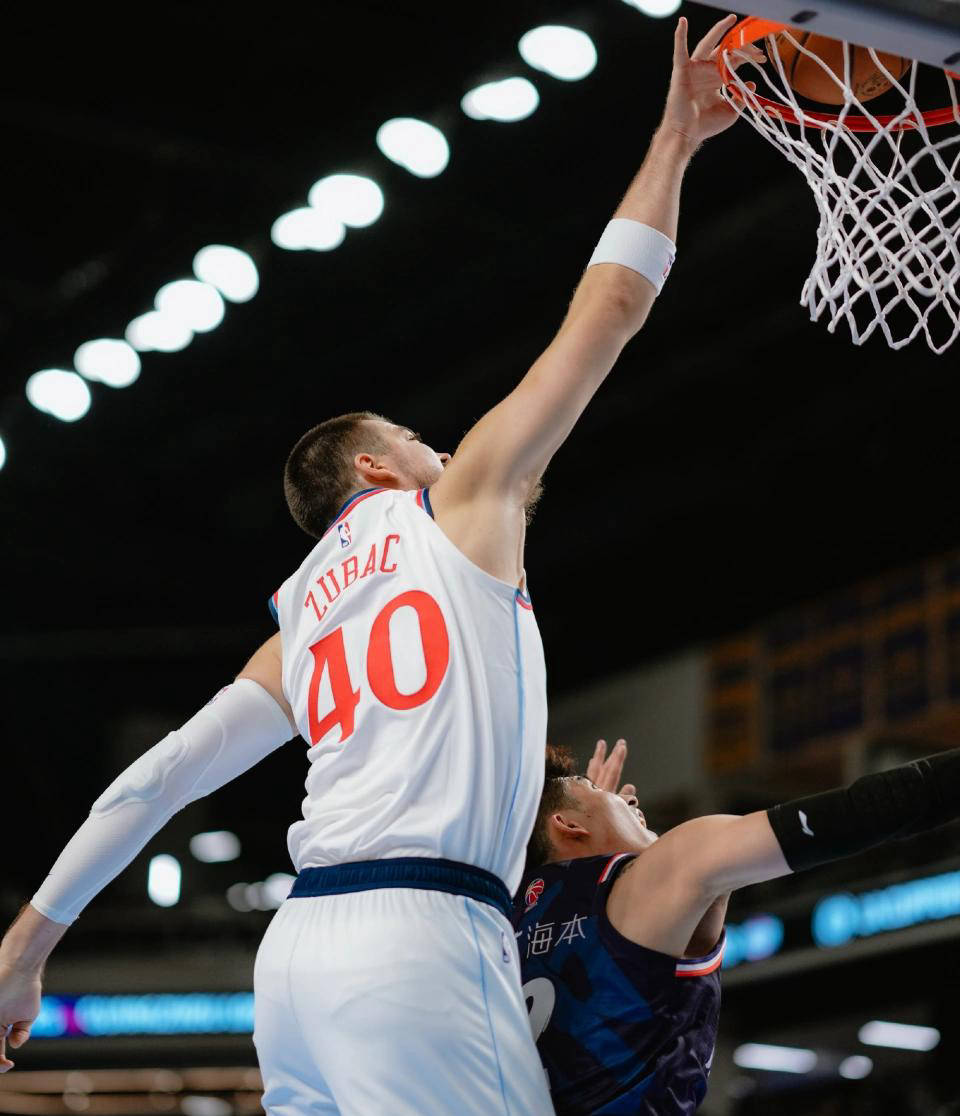 南宫体育-哈登赛事官方发布大胜新规，快船争议不断！的简单介绍