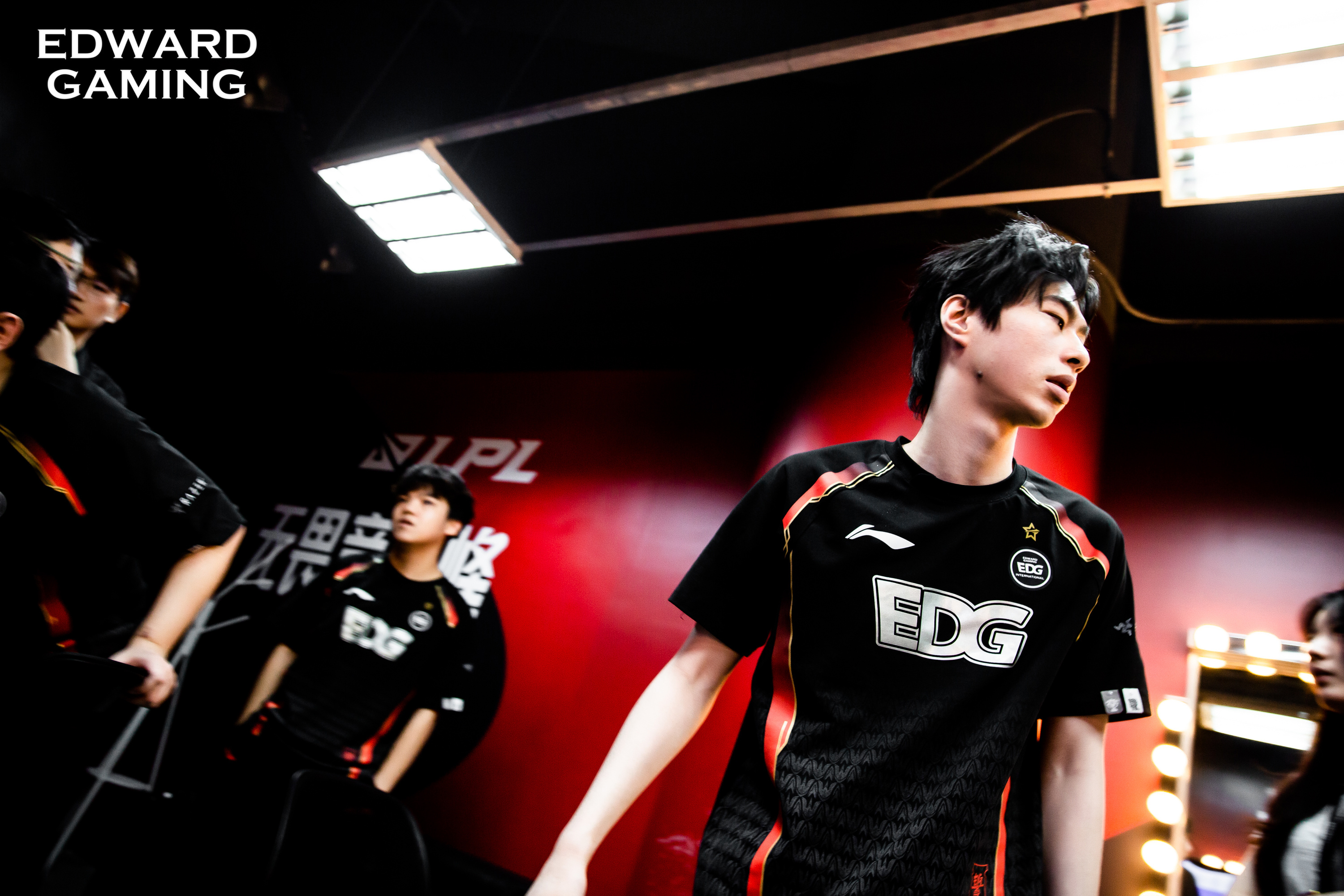 南宫体育-关于Uzi连续五场比赛得分超过出色防守，勇士挑战极限！的信息