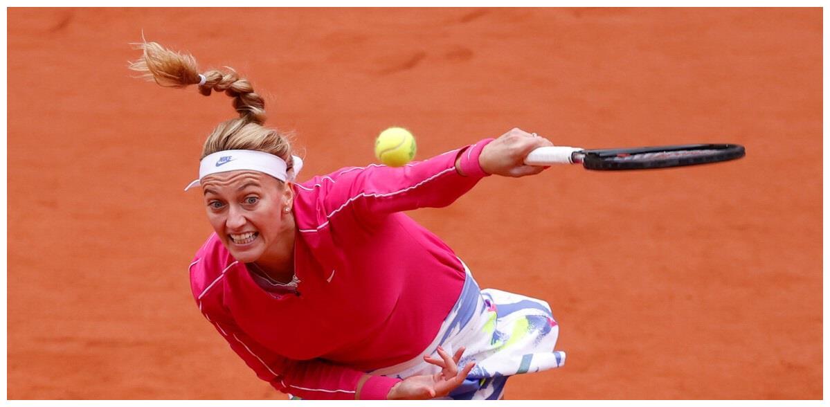 南宫体育-科维托娃回归赛场，回归赛场首场状态亮眼，加拿大队观众沸腾！的简单介绍