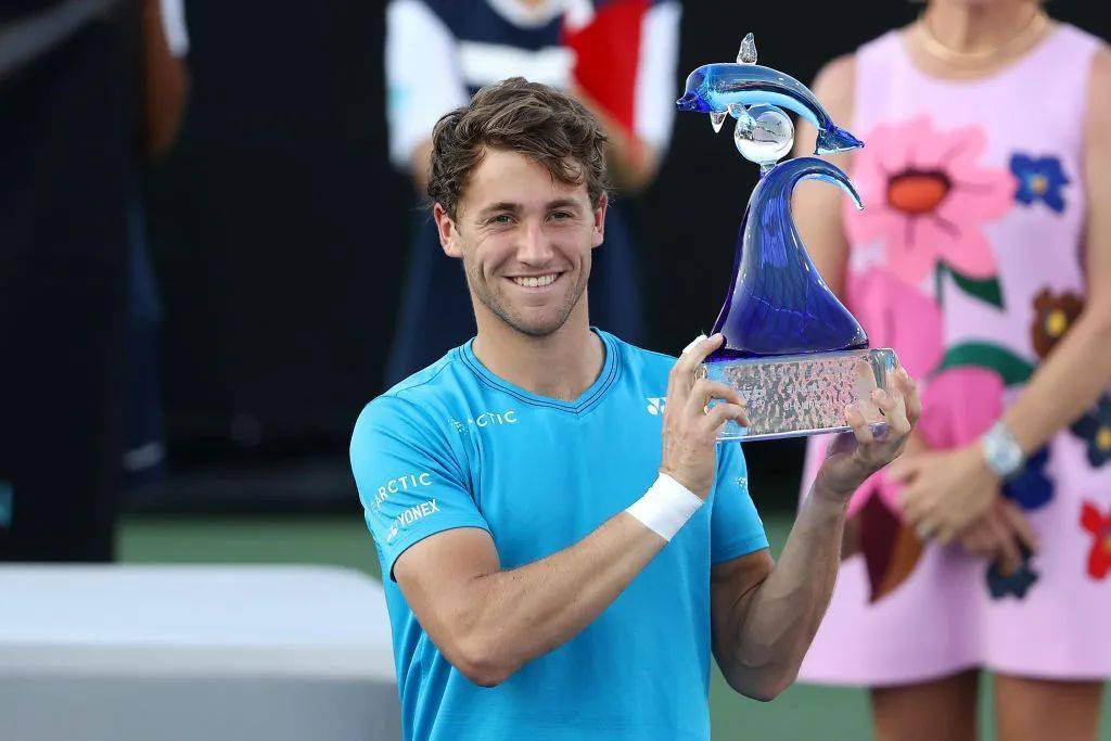 NGSPORTS-穆古鲁扎关键节点逆转，加拿大队带队取胜！的简单介绍